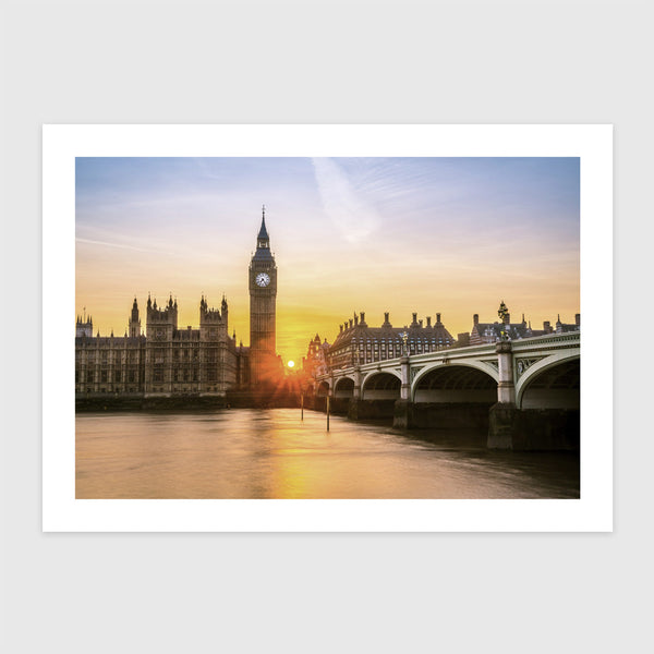Big Ben ellenfényben napnyugtakor